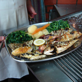 Peixe fresco grelhado
