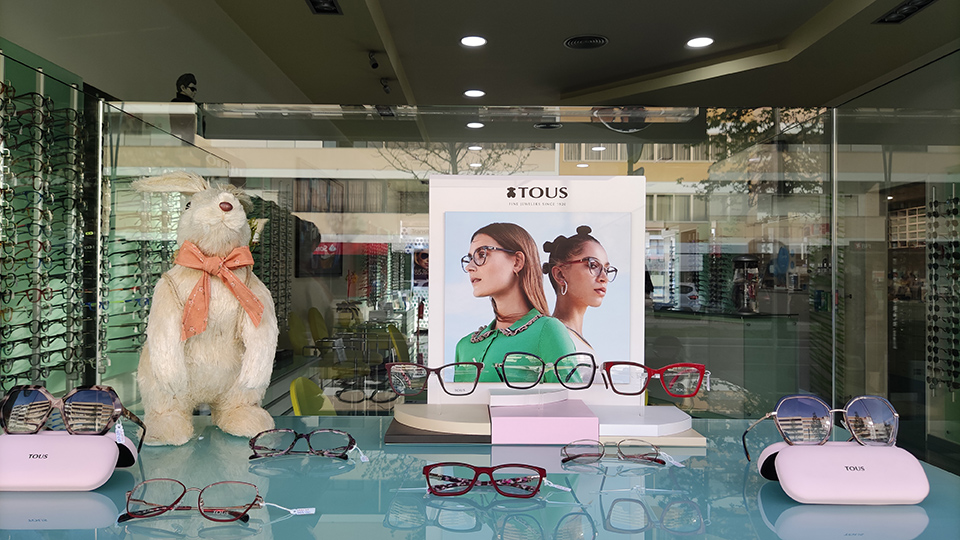 TOUS