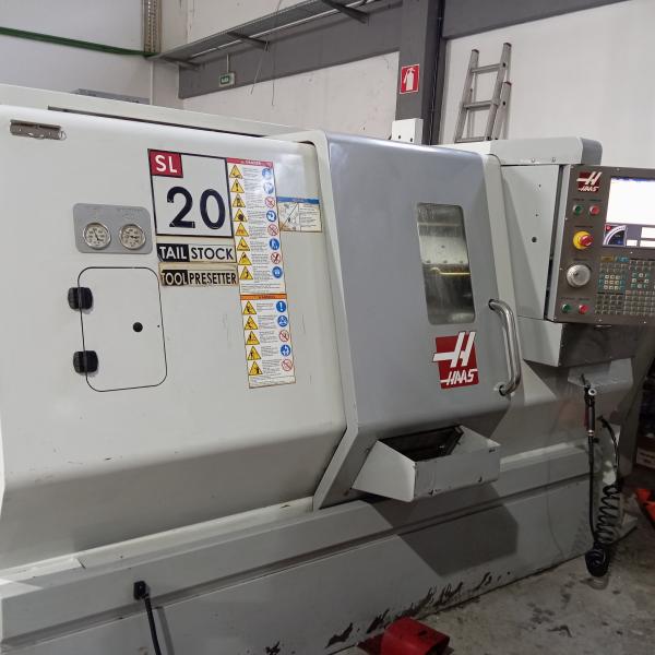 Torno CNC HAAS